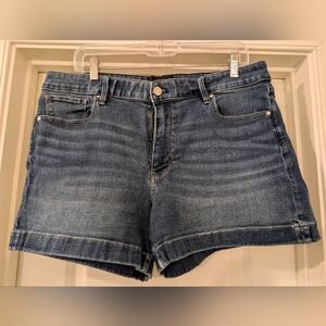 White House Black Market High Rise 5" Jean Short